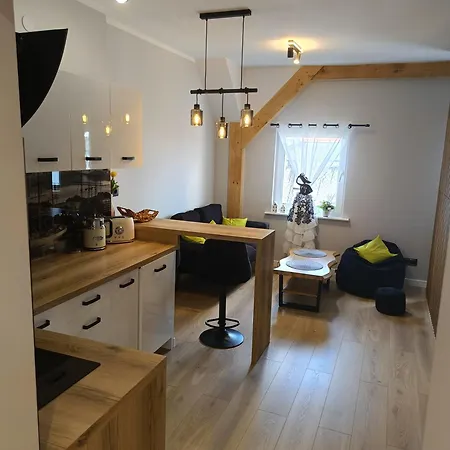 Mieszkanie - Najem Krotkoterminowy Apartment *